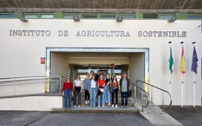 Estudiantes de Recursos Genéticos y Mejora Vegetal del grado de Ingeniería Agronómica de la UCO visitan el IAS