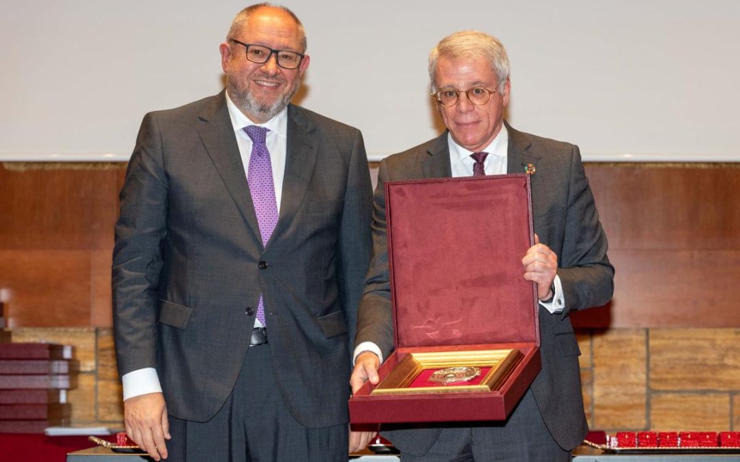 El Consejo Superior de Investigaciones Científicas (CSIC) recibe el Premio Tomás de Aquino de la Universidad de Córdoba