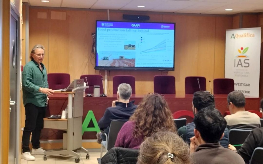 Feeding the Future: Digital Tools for a Food-Secure World: AI infused data driven solutions for a food secure future – Andries Potgieter and Scott Chapman