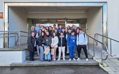 Estudiantes del IES Luís Vélez de Guevara visitan el IAS